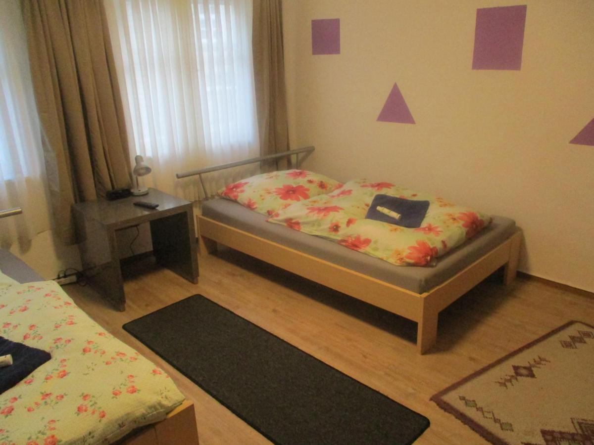 Ferienzimmer Monteurzimmer Stadtmitte Nördlingen Eksteriør billede