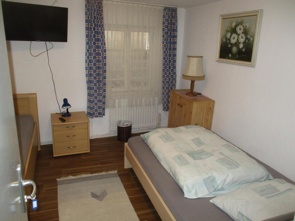 Ferienzimmer Monteurzimmer Stadtmitte Nördlingen Eksteriør billede